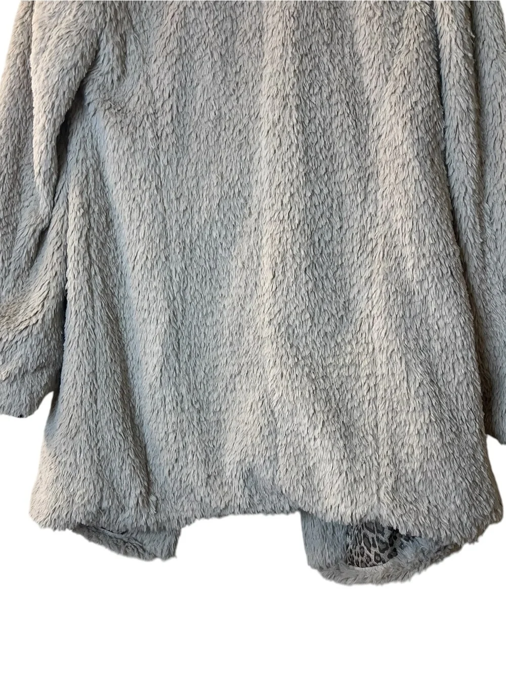 Kenneth Cole Cozy Faux Teddy Coat in Light Gray Sz S